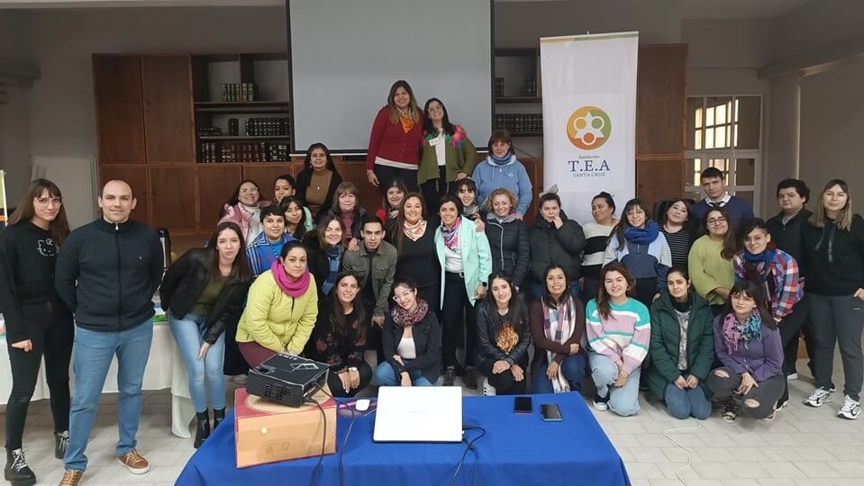 Taller Teórico Práctico ''Hacia el Empoderamiento de las Familias.'' Fundación TEA Santa Cruz